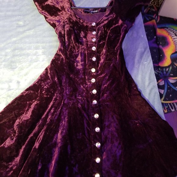 Betsey Johnson Dresses & Skirts - Vintage Betsey Johnson Velvet Purple Knee Dress